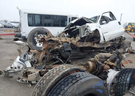 2002 Ford F-250 Lariat/Xl/Xlt из США, поврежденный, VIN 1FTNX21F62EB93910